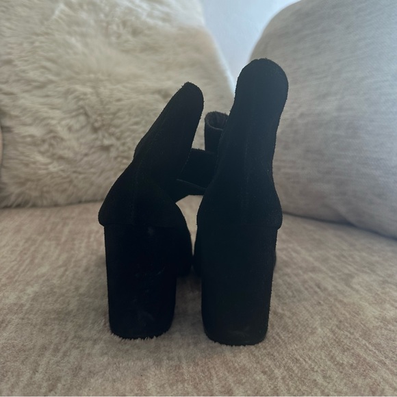 Steve Madden Women Rookie Bootie Black Suede Pull On Size 6 - Picture 8 of 11